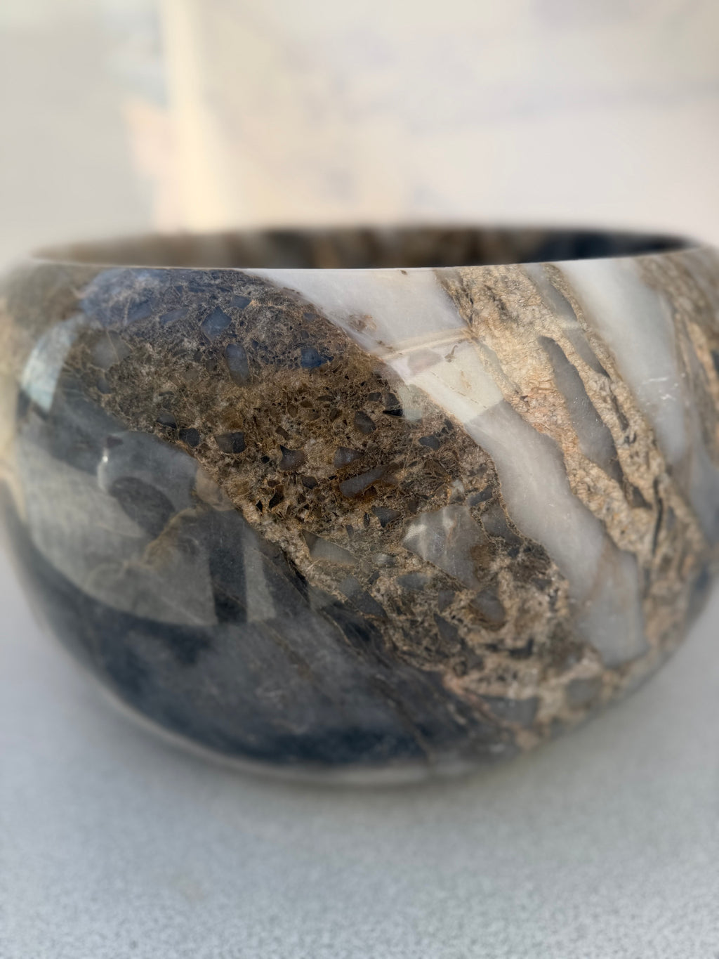 Doğal taş Ateş grey  Mermer El Oyma Kurna Lavabo — Lüks Hamam & Banyo Dekorasyonu | Bella Vie