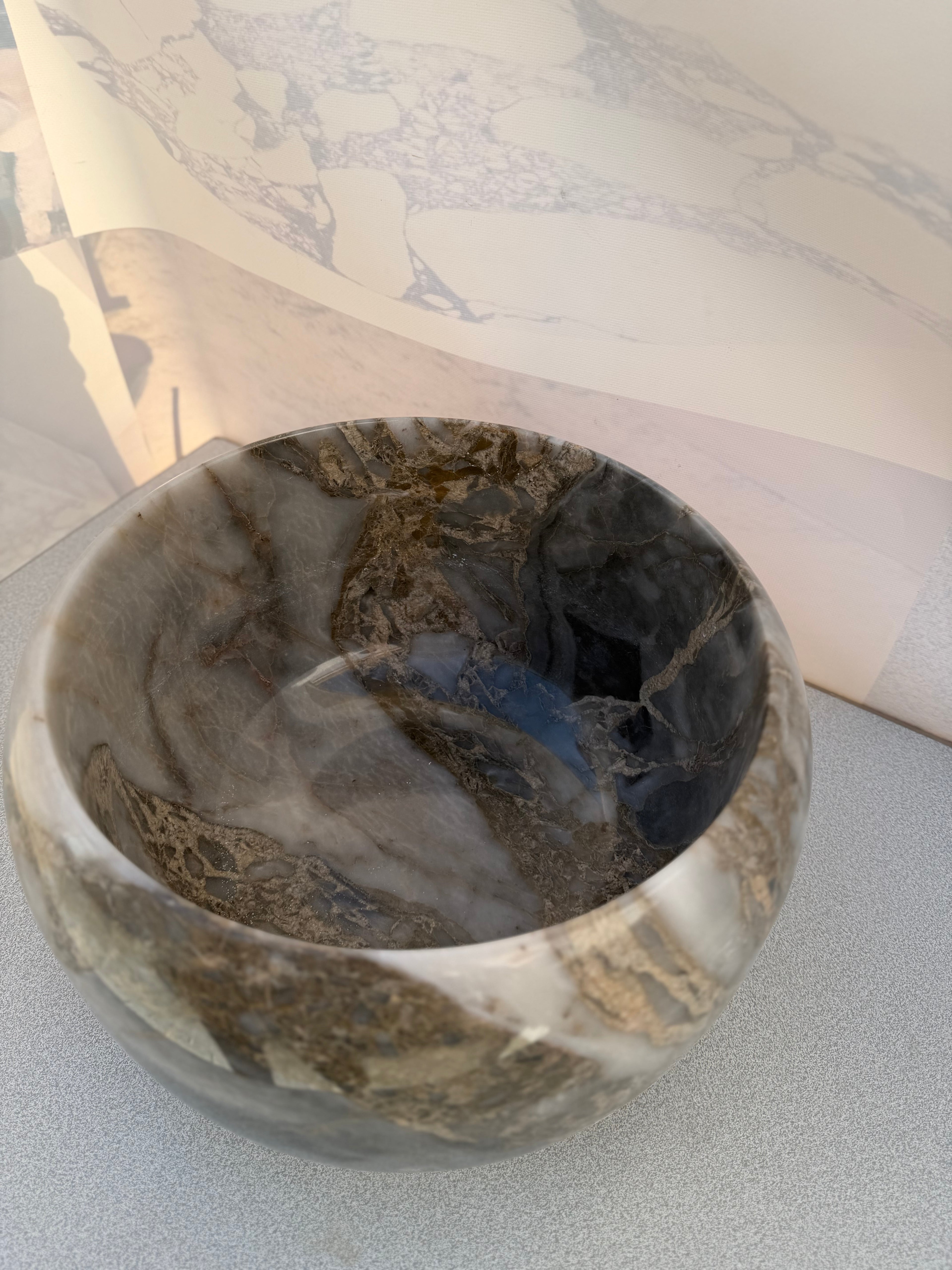 Doğal taş Ateş grey  Mermer El Oyma Kurna Lavabo — Lüks Hamam & Banyo Dekorasyonu | Bella Vie