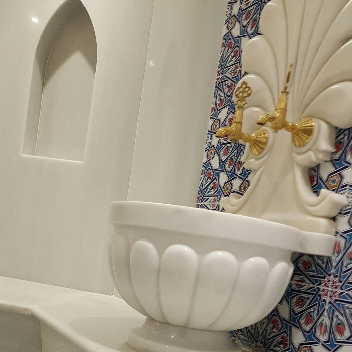 Belle vie lüks Osmanlı tasarım aynalı Kurna -premium prestij beyaz mermer kurna